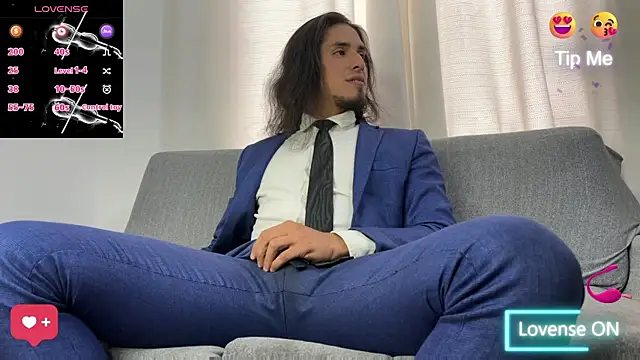 Tom blunt96 online show from 11-06-25, 07:40