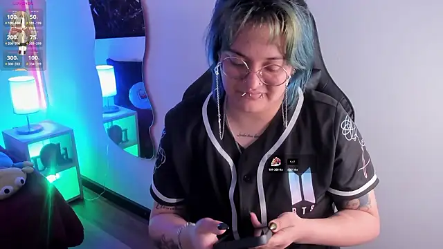 lucky-leah online show from 03-28-26, 04:02