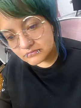 lucky-leah online show from 06-02-26, 03:39