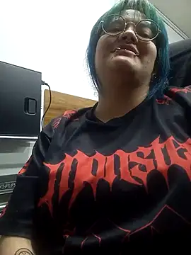 lucky-leah online show from 05-26-26, 03:37