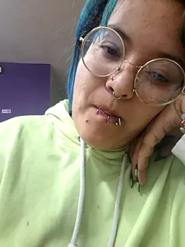 lucky-leah online show from 05-15-26, 03:37