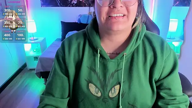 lucky-leah online show from 12-03-25, 04:02