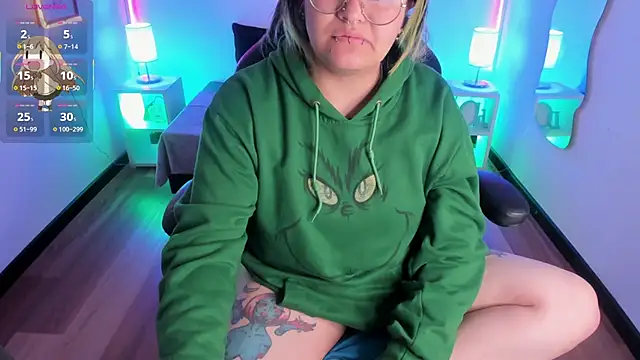 lucky-leah online show from 11-05-25, 04:48