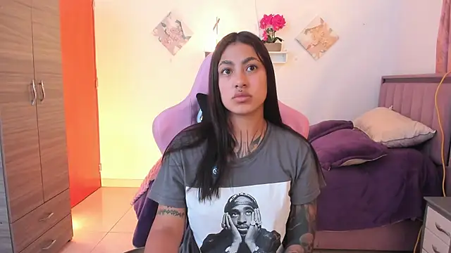 Snapshot of Kayla_foxxy chatting on 05-04-26, 11:51 Kayla foxxy online show from 05-04-26, 11:51