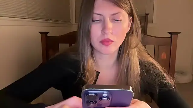 YUMIandbigWOLF online show from 03-28-26, 04:35