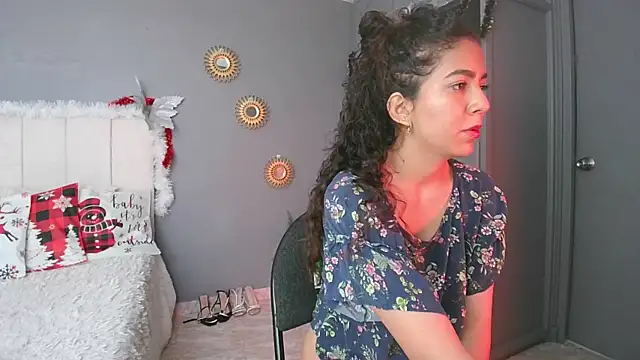 Snapshot of arteverena chatting on 12-30-24, 05:55 arteverena online show from 12-30-24, 05:55