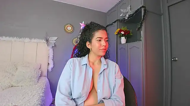 Snapshot of arteverena chatting on 12-27-24, 01:32 arteverena online show from 12-27-24, 01:32