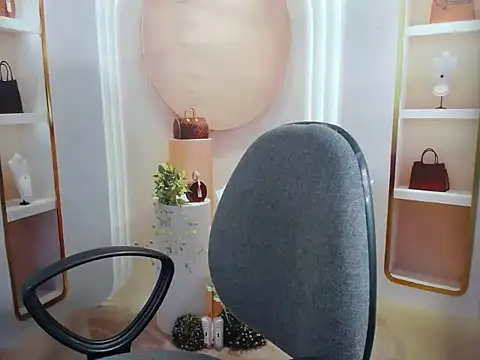 Love bug15 online show from 01-12-26, 01:23