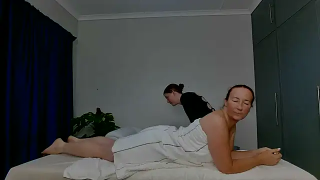 C1eopatra online show from 02-16-25, 06:32