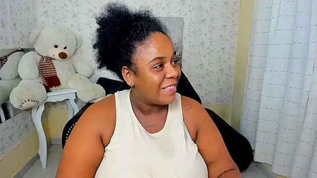 Snapshot of bbw_charlote chatting on 04-18-26, 12:07 bbw charlote online show from 04-18-26, 12:07