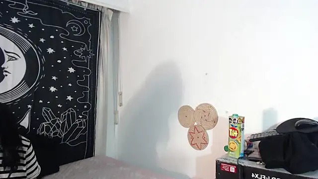 Isabella  dark online show from 02-08-25, 11:34