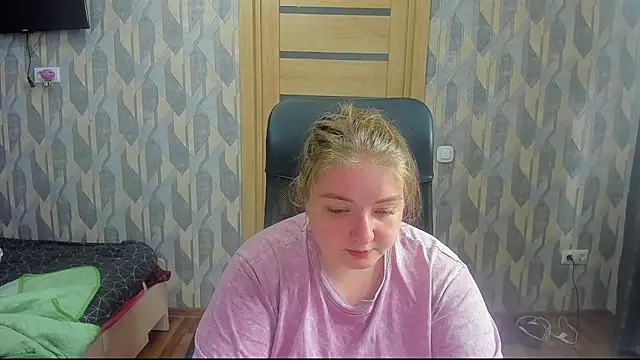 Snapshot of valery1610 chatting on 07-12-26, 05:58 valery1610 online show from 07-12-26, 05:58