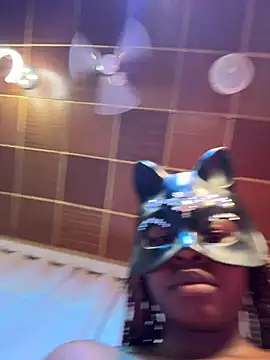 Nottynadiaa online show from 11-19-25, 10:10