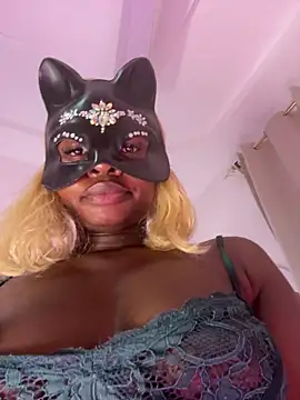 Nottynadiaa online show from 01-15-26, 02:48