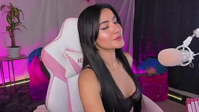 Violetta kim1 online show from 05-15-26, 09:46