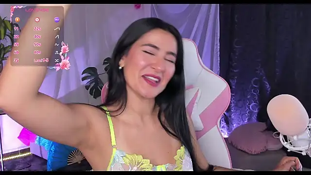 Violetta kim1 online show from 05-17-26, 08:31