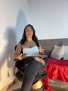 Mila cams1  online show from 12-20-25, 06:11