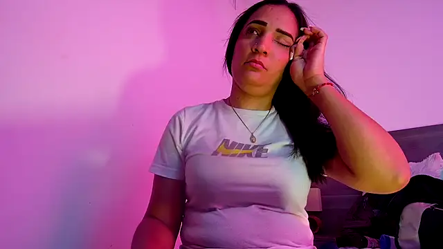 Mila cams1  online show from 11-08-25, 08:12