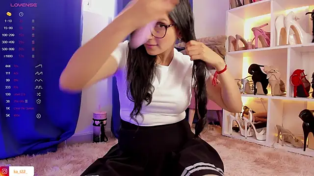 kariina  22 online show from 07-23-26, 05:09