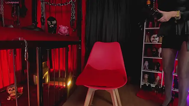 MistressAndre online show from 04-07-26, 10:33