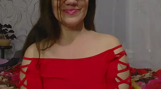 Snapshot of KittyyLaBeauty chatting on 03-15-25, 05:59 KittyyLaBeauty online show from 03-15-25, 05:59