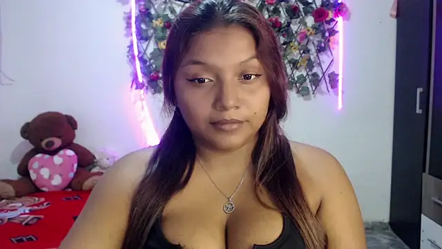 Snapshot of sexysusan4you chatting on 10-10-25, 08:20 sexysusan4you online show from 10-10-25, 08:20