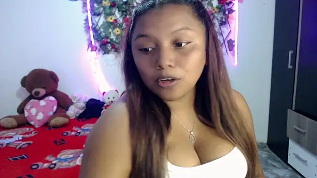 Snapshot of sexysusan4you chatting on 10-02-25, 06:44 sexysusan4you online show from 10-02-25, 06:44