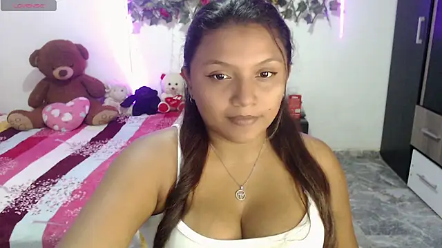 Snapshot of sexysusan4you chatting on 04-28-26, 05:06 sexysusan4you online show from 04-28-26, 05:06