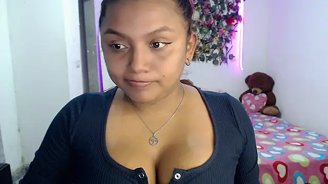 Snapshot of sexysusan4you chatting on 09-10-25, 08:08 sexysusan4you online show from 09-10-25, 08:08