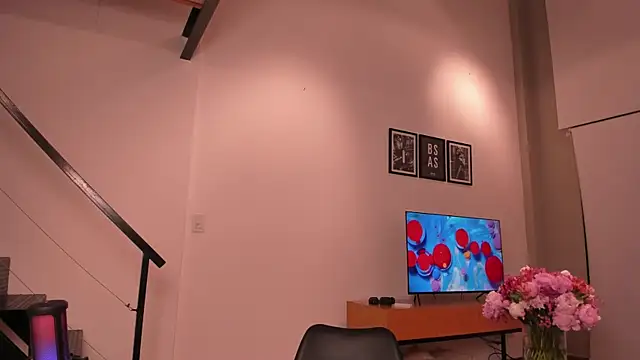 Mira Lite online show from 11-25-25, 03:51