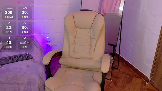 Snapshot of hazel_lee_ross chatting on 02-12-26, 07:57 hazel lee ross online show from 02-12-26, 07:57