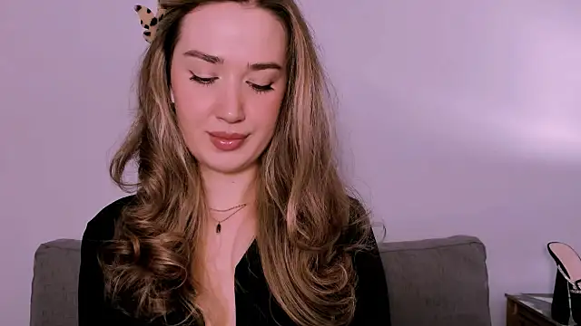 Snapshot of CindyKissable chatting on 06-13-26, 05:38 CindyKissable online show from 06-13-26, 05:38