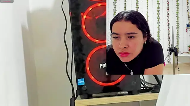 Daki Ume  online show from 10-30-25, 03:05