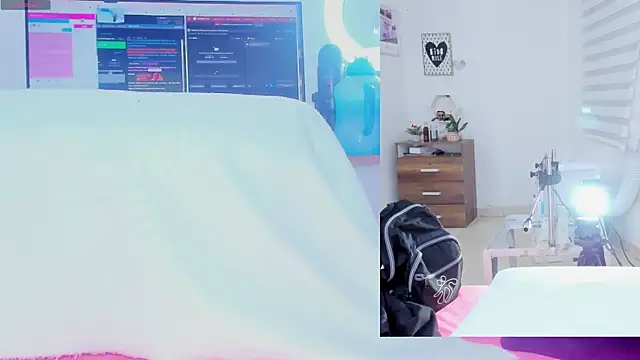 Daki Ume  online show from 01-13-26, 02:37