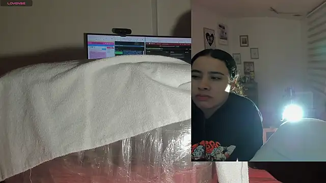 Daki Ume  online show from 11-06-25, 02:26