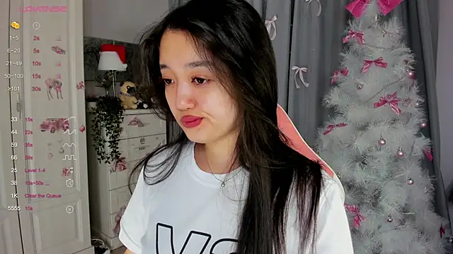 FreyaRaya online show from 12-20-25, 03:20