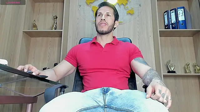 Snapshot of George_Diesell chatting on 07-17-26, 04:43 George Diesell online show from 07-17-26, 04:43