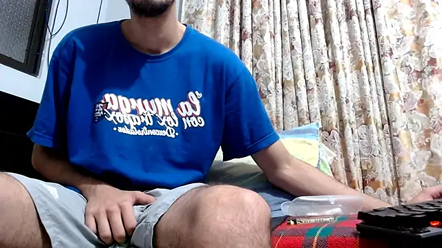 Snapshot of gollfather13 chatting on 02-25-25, 02:48 gollfather13 online show from 02-25-25, 02:48
