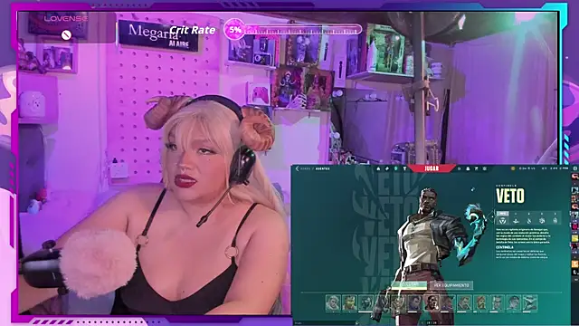 Snapshot of MegariaB chatting on 10-12-25, 04:14 MegariaB online show from 10-12-25, 04:14