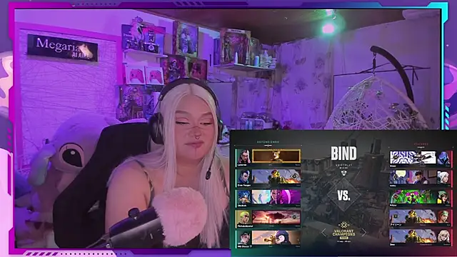 Snapshot of MegariaB chatting on 09-15-25, 03:40 MegariaB online show from 09-15-25, 03:40