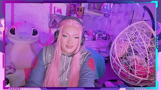 Snapshot of MegariaB chatting on 03-13-25, 04:49 MegariaB online show from 03-13-25, 04:49