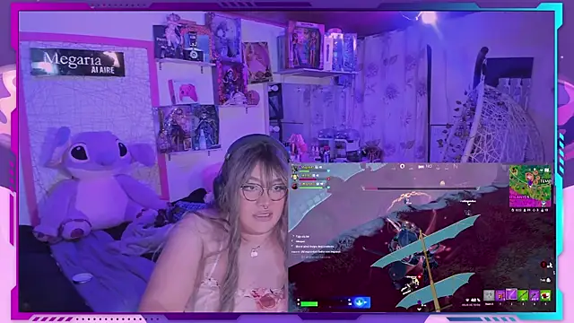 Snapshot of MegariaB chatting on 02-08-25, 07:37 MegariaB online show from 02-08-25, 07:37
