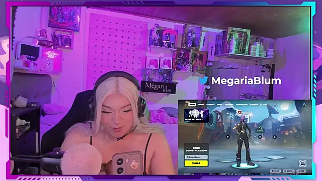 Snapshot of MegariaB chatting on 09-29-25, 03:46 MegariaB online show from 09-29-25, 03:46