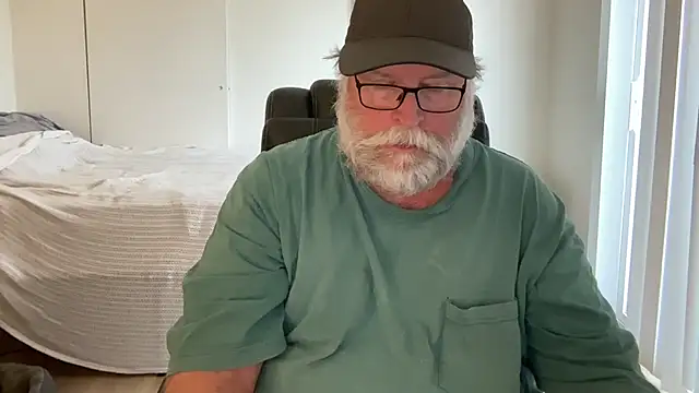 Drummajor online show from 10-26-25, 03:34