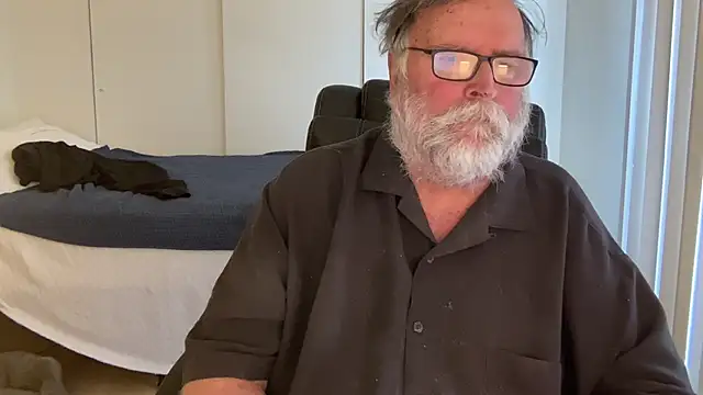 Drummajor online show from 03-24-26, 05:35