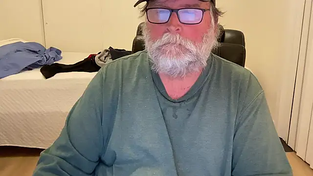 Drummajor online show from 01-13-26, 05:33