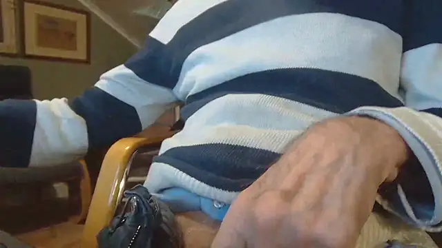 lasseoldman online show from 12-17-25, 03:39