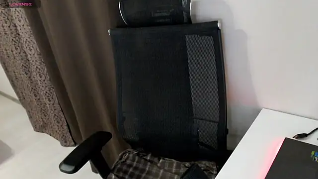 LanaDreamX online show from 04-02-26, 04:13