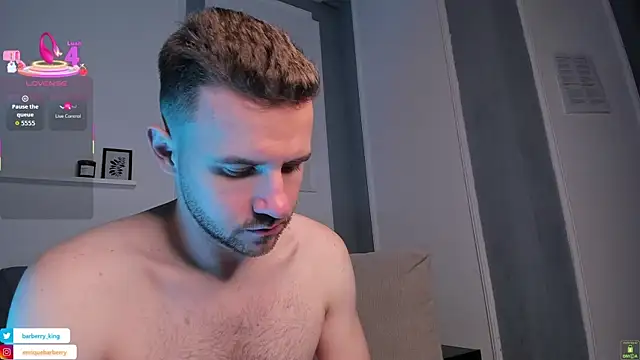 EnriqueBarberry online show from 11-30-25, 06:25