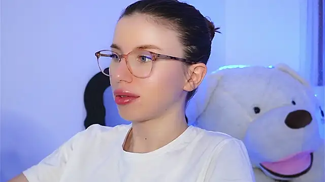 ivyleague  online show from 03-01-26, 06:19